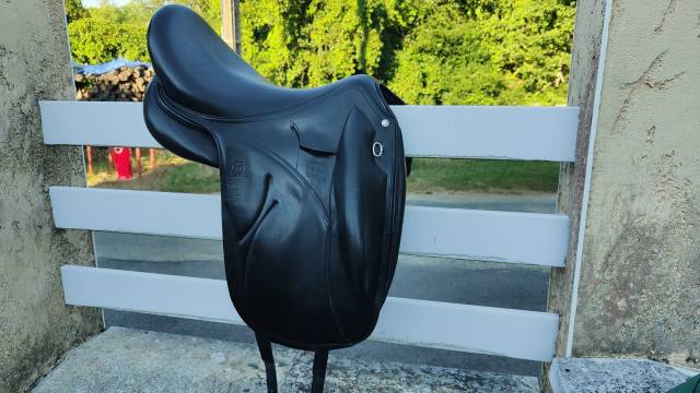 Devoucoux Makila Lab Arcade Normal 3AA. 18"