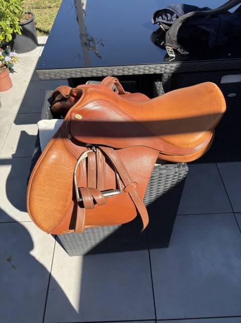 Selle Éric Thomas modèle Saumur