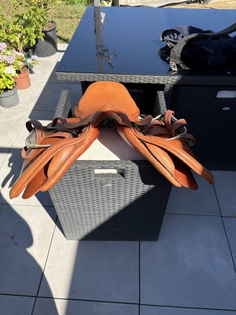 Selle Éric Thomas modèle Saumur