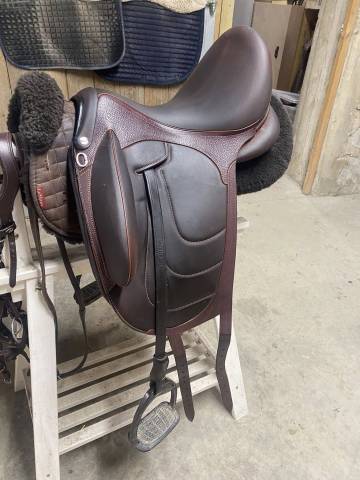 selle de dressage Devoucoux Harmonie S