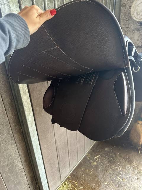 Selle Forestier Séoul 17’ 2024