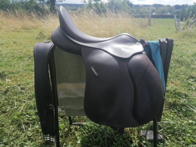 Selle mixte Wintec 17 pouces 