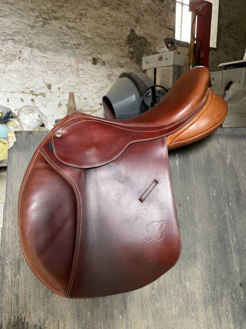 Selle Bates Caprili 17 