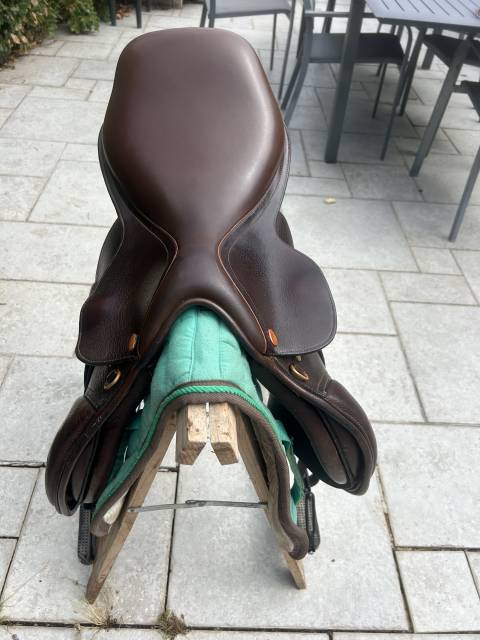 Selle modèle Fontainebleau 17 pouces