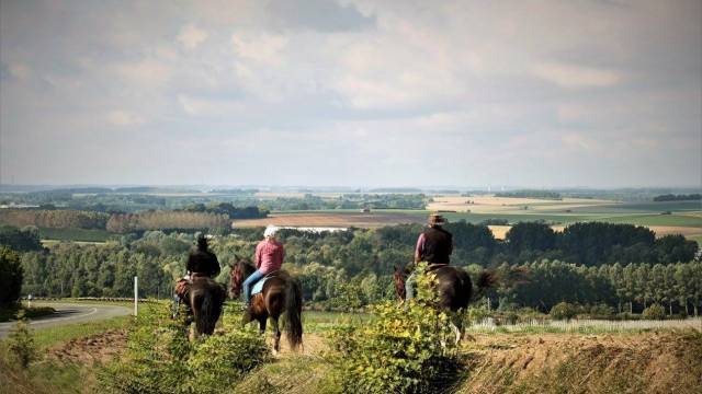 Randonnees a cheval dans la vallée de la somme