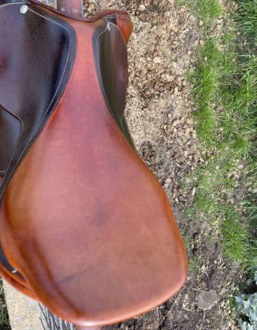 Selle butet 17 pouces 