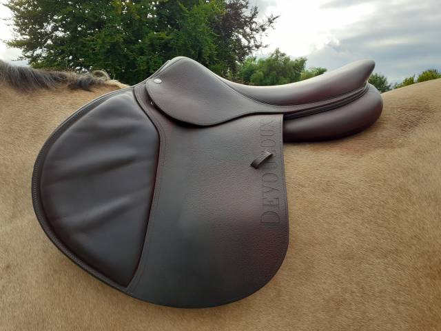 Vente selle Devoucoux Semi-Creux 18 pouces