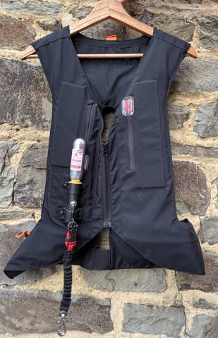 Ensemble Gilet air bag 