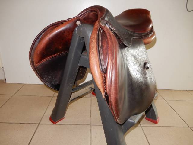 Selle obstacle CWD 17.5" quartiers 2C