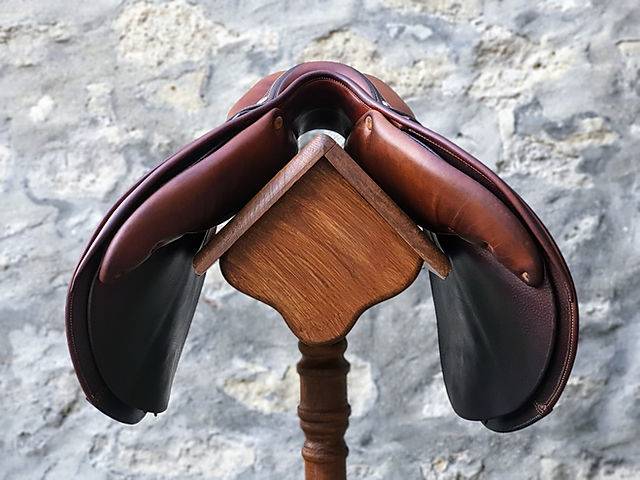 Selle butet plate 17,5