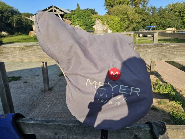 Selle Meyer modèle Marianne 17.5" 