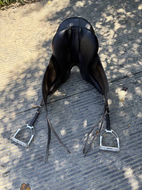 Selle de dressage Devoucoux Mendia 