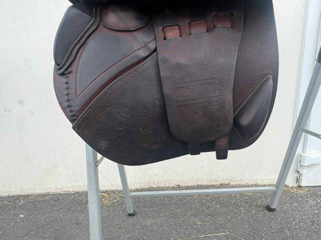 Selle CWD Classic Semi-Creuse TR | SE02 18” 2017