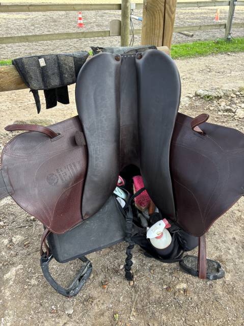 Selle Devoucoux Chiberta Lab