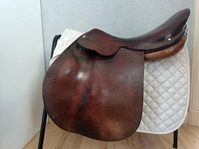 Selle mixte 18' cuir, Duprey sangle, tapis