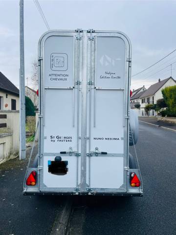 Van fautras comme neuf