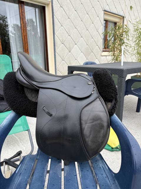 Selle d&rsquo;obstacles HKM Canyon