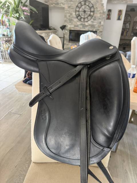 Selle dressage CWD état exceptionnel 