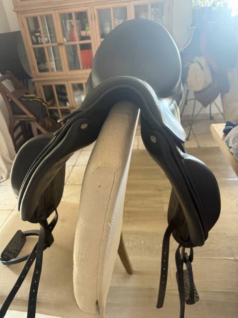Selle dressage CWD état exceptionnel 