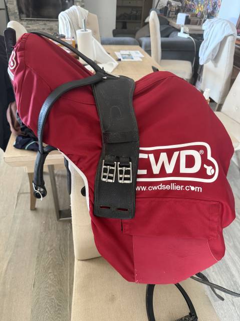 Selle dressage CWD état exceptionnel 