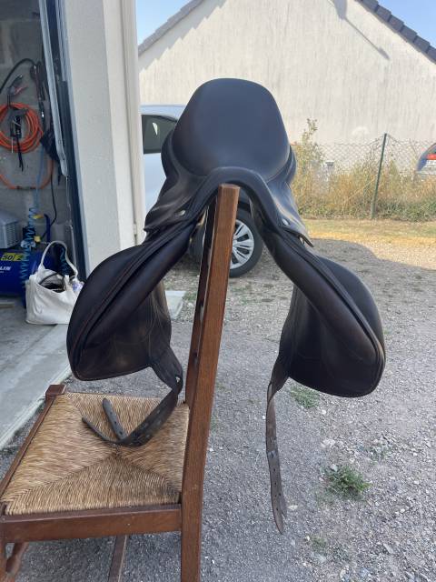 ? À VENDRE – Selle Devoucoux Chiberta 2012 ?