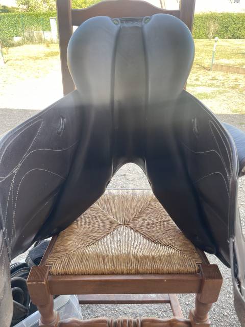 ? À VENDRE – Selle Devoucoux Chiberta 2012 ?