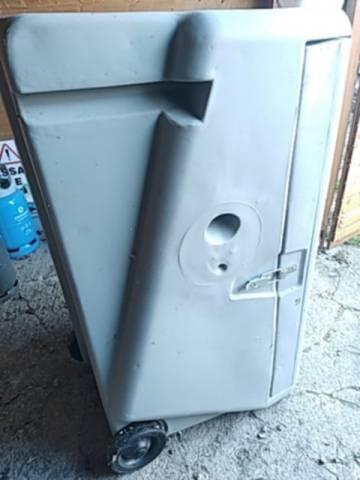 Armoire sellerie/van ou écurie