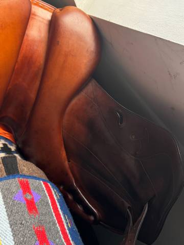 Selle de dressage Delgrange Olympia 2013 17,5P Q4 