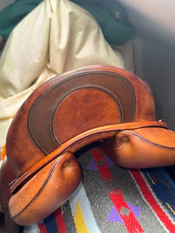 Selle de dressage Delgrange Olympia 2013 17,5P Q4 