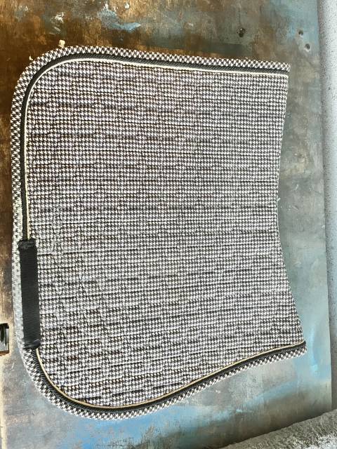 tapis kentucky pied de poule saut cheval 