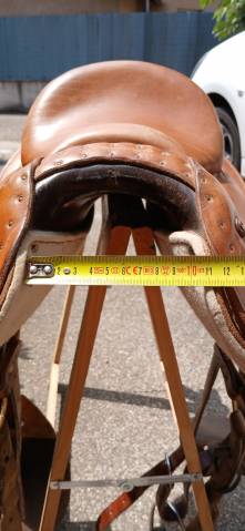 Selle d'&eacute;quitation de fabrication artisanale