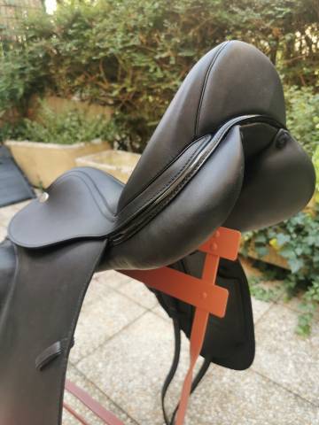 Selle dressage Prestige X Helen K D taille 17