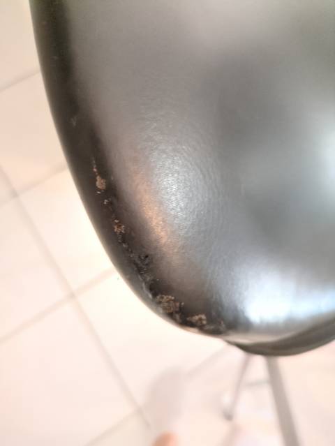 Selle mixte Norton 16,5" cuir noir + étriers réglables