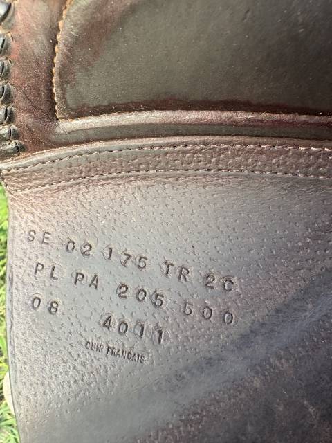 Selle CWD SE02 – 17,5 – Quartiers 2C – très bon état