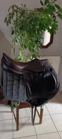 Selle mixte Devoucoux chiberta 17.5 de 2017. 