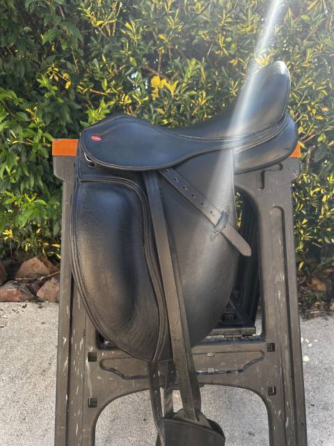 Selle de dressage John whitaker 