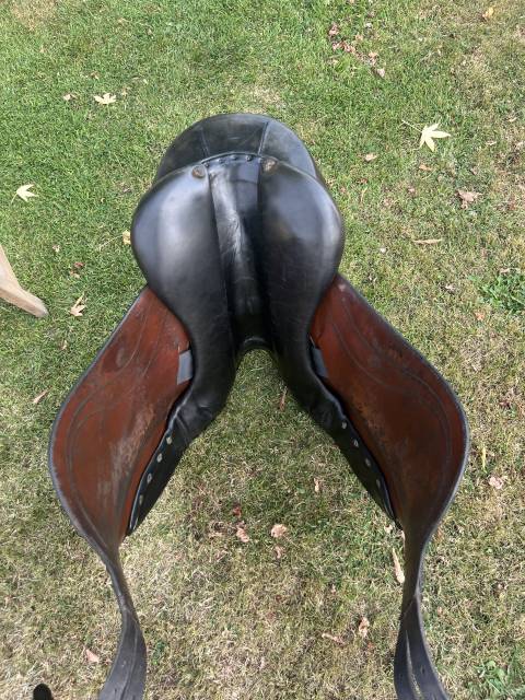 selle dressage belloir saumur 17 noire 