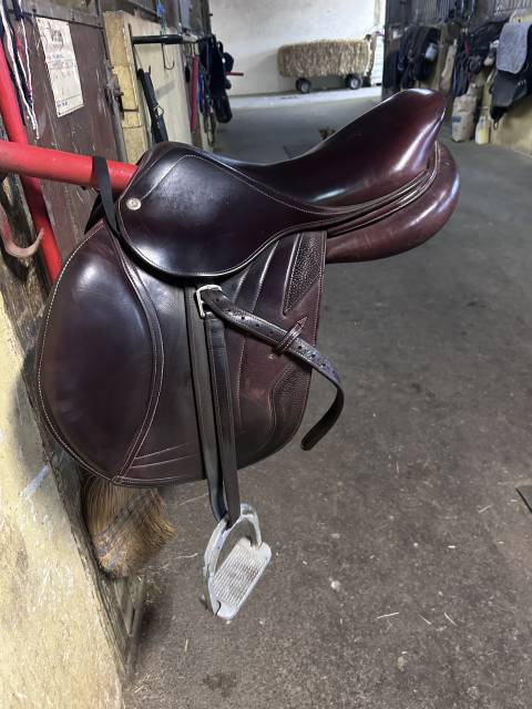 À vendre Selle 16,5 CWD