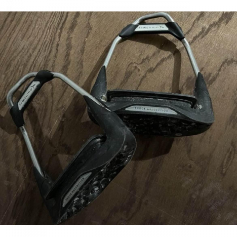 ÉTRIERS FREE JUMP AIR’S