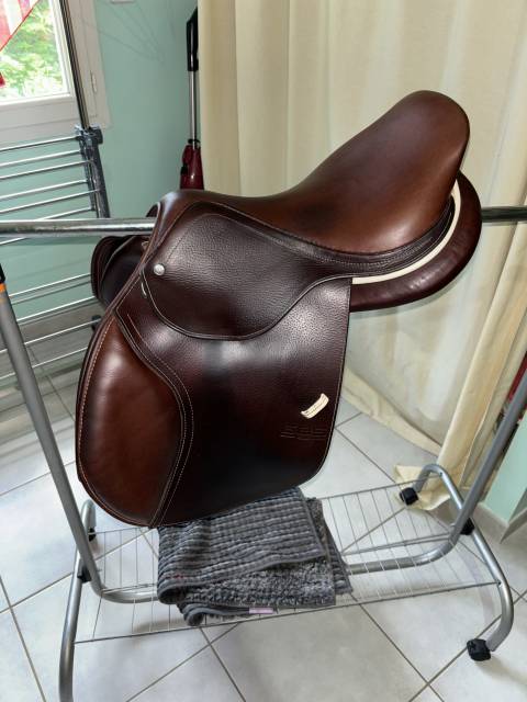 Selle GBS choco 16,5 pouces 