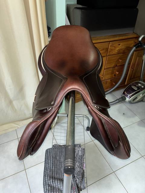 Selle GBS choco 16,5 pouces 
