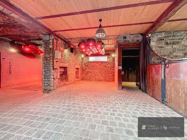 Ferme équestre sur 3,5 ha à wierde - opportunité