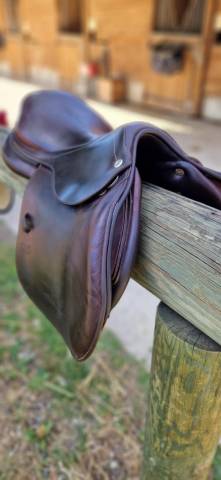 Selle CWD 16.5 marron obstacle