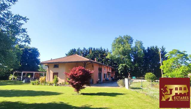 Ferme bressane 7 hectares sans voisin