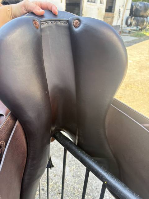 Selle JUMP’IN à vendre taille 17