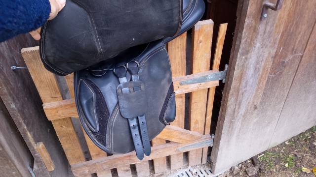 Selle Tekna mixte 17,5