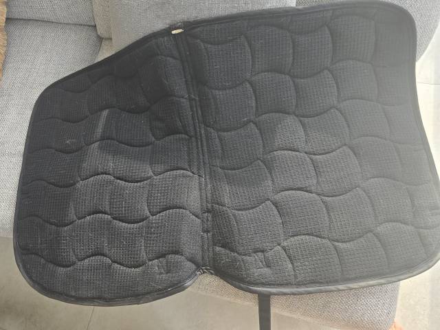 Tapis équithème noir