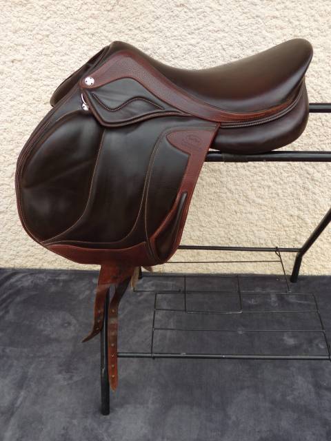 Vends selle Chiberta Devoucoux 18'