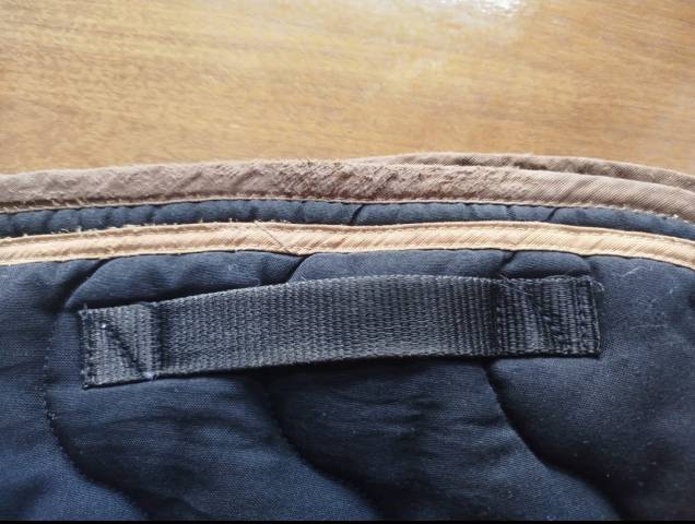 Tapis paddock sports en bon état 