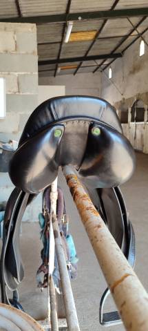 Selle Devoucoux Socoa 17,5 – Très bon état 